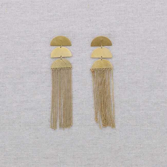 STEEL EARRINGS FAN-SHAPED FRINGED