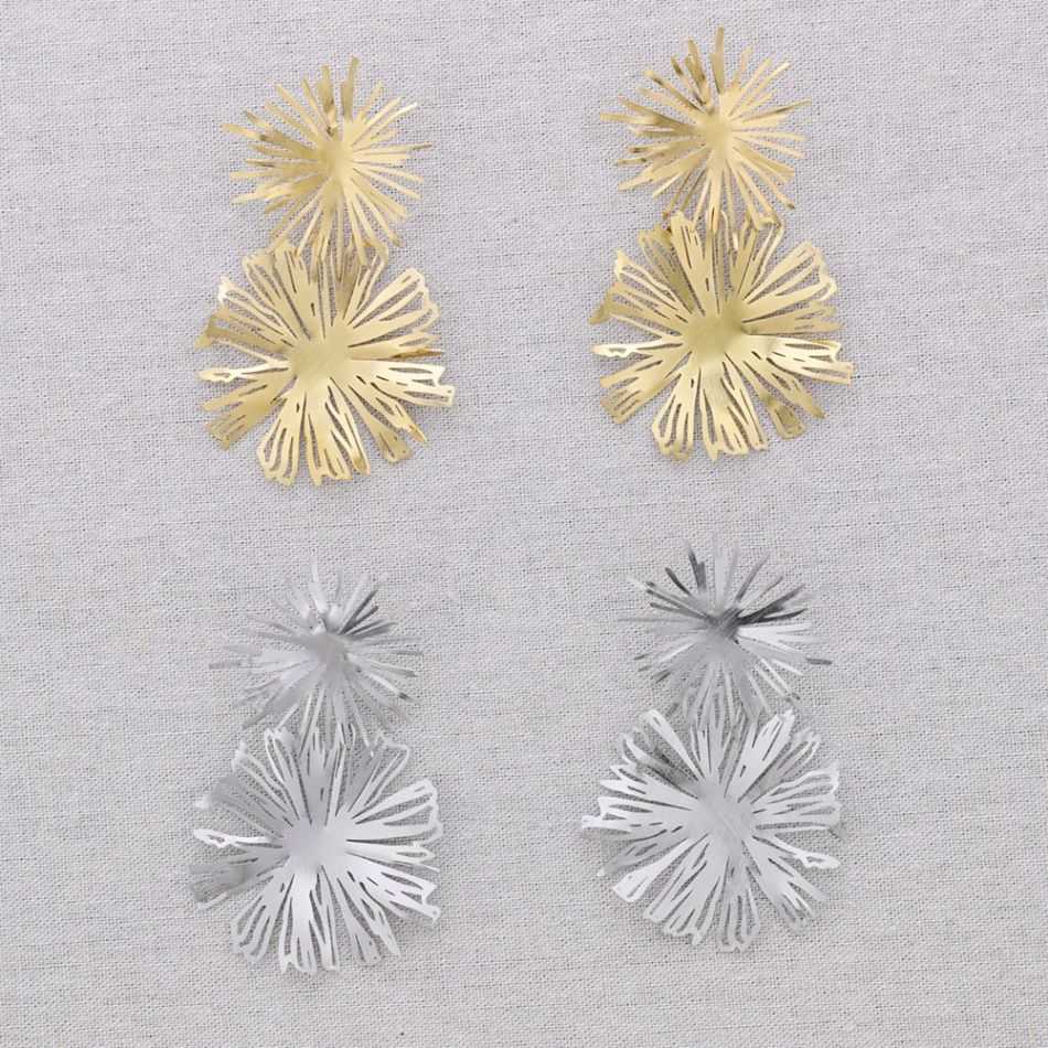 DOUBLE FLOWER SPARKLING STEEL EARRINGS