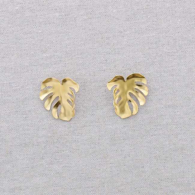 STEEL EARRINGS WITH CHEESE PLANT LEAF