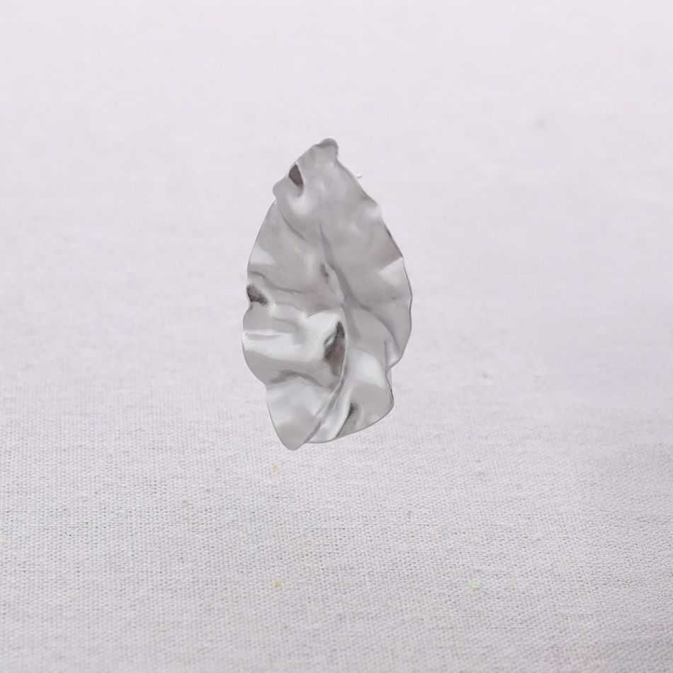 STEEL LEAF EARRINGS