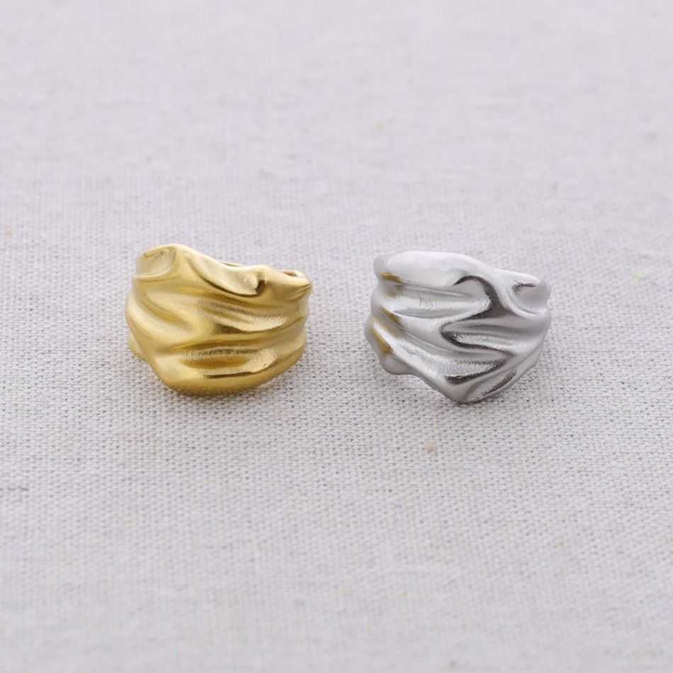 FOLDED STEEL RING