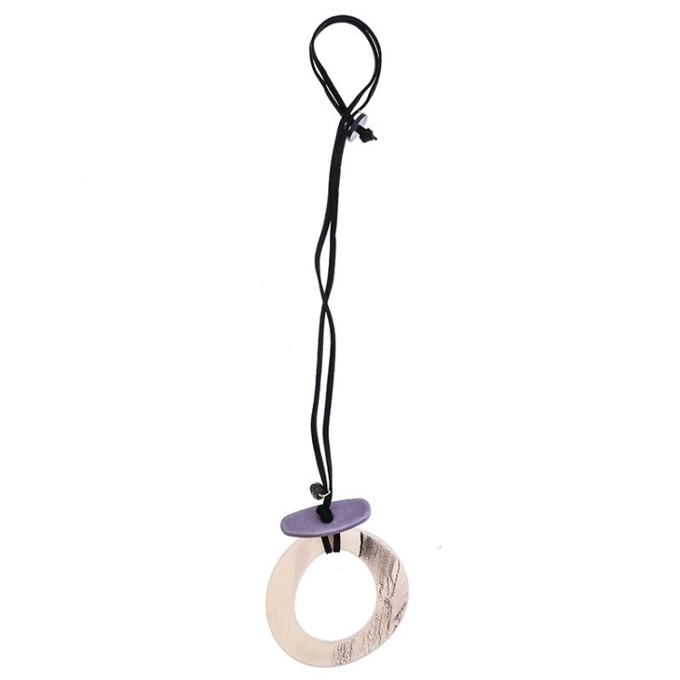 LONG RESIN CIRCLE PENDANT NECKLACE 2