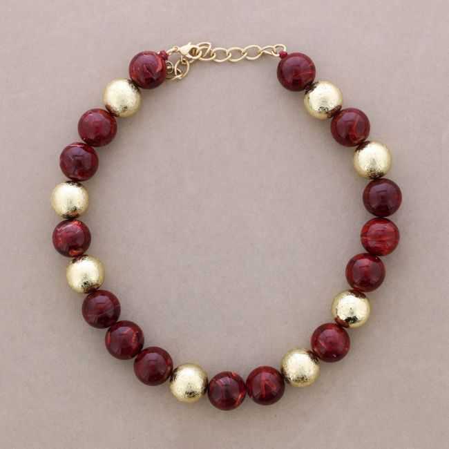 CHOKER WITH BEADS, BALLS, METALLIC FINISH, AND RESIN