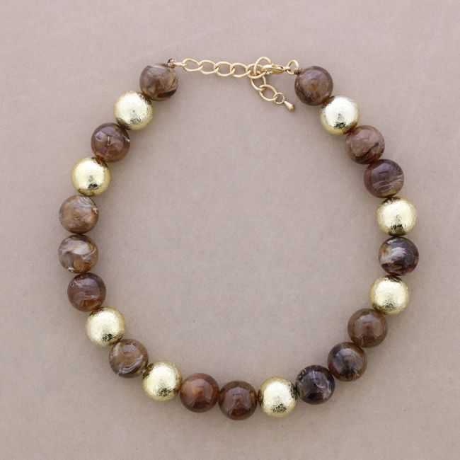 CHOKER WITH BEADS, BALLS, METALLIC FINISH, AND RESIN