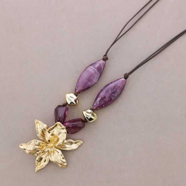 GARGANTILLA COLGANTE FLOR METAL CUENTAS RESINA