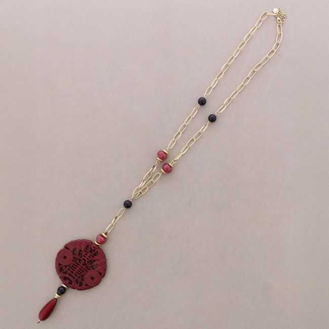 COLLAR LARGO METAL COLGANTE MEDALLA FILIGRANA RESINA