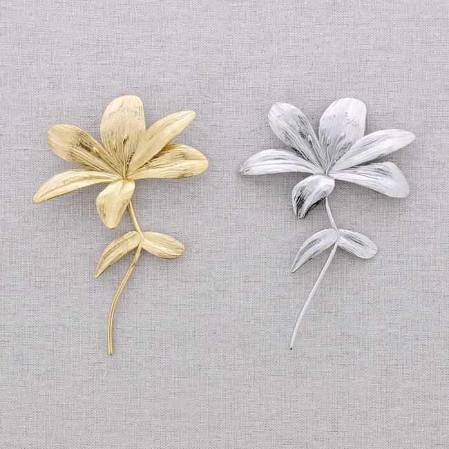 STEEL FLOWER BROOCH
