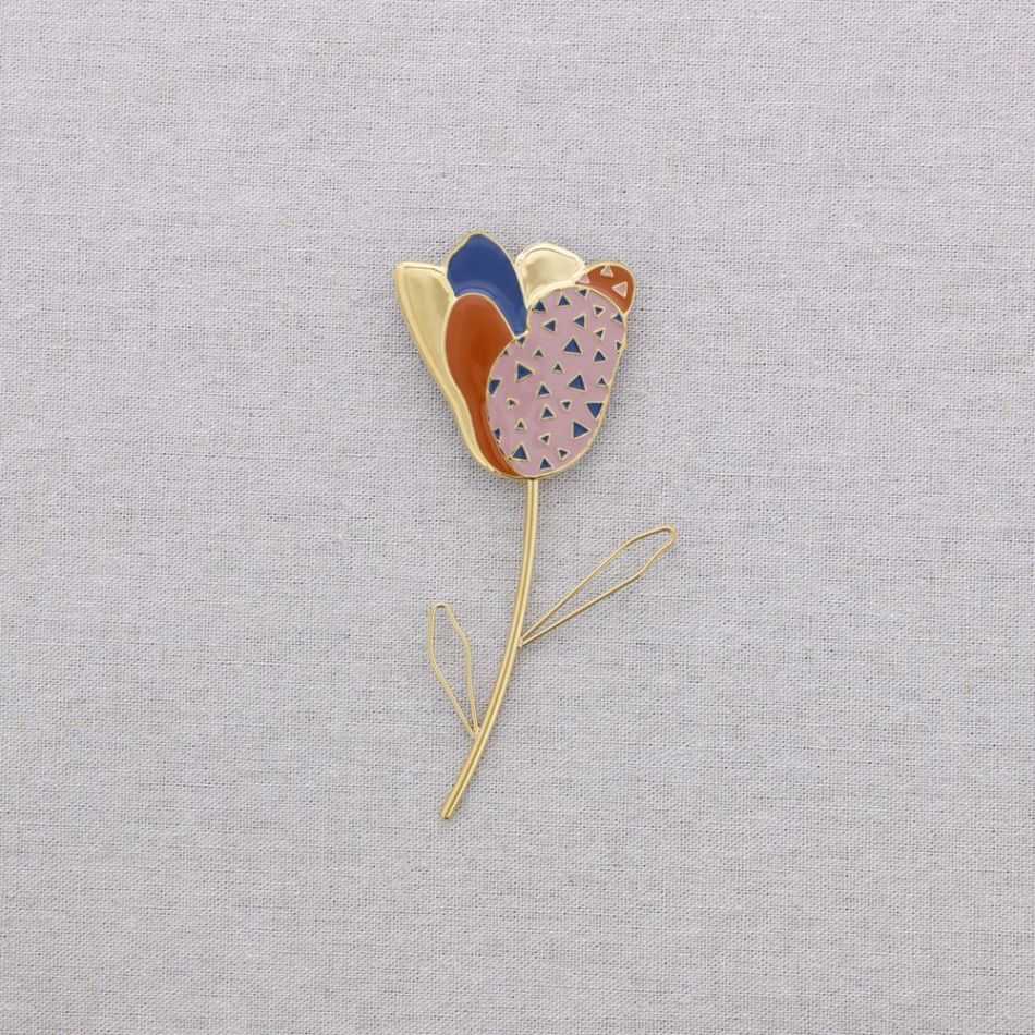 BROCHE ACERO FLOR ESMALTE