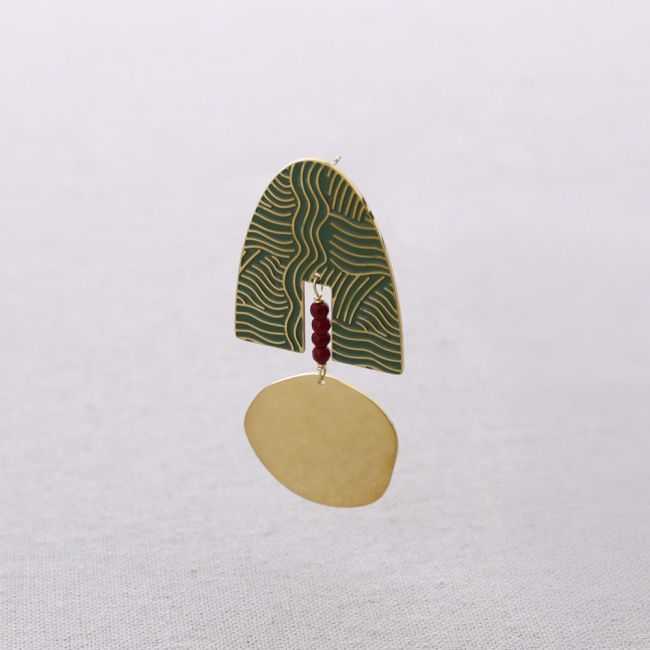 PENDANT STEEL EARRINGS  WITH ENAMEL MEDALLION