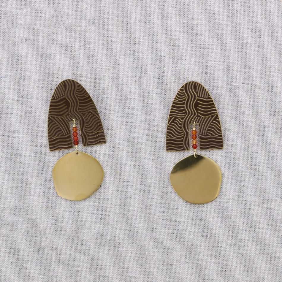 PENDANT STEEL EARRINGS  WITH ENAMEL MEDALLION