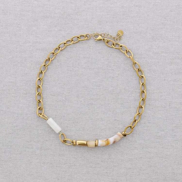 STEEL SHORT NECKLACE WITH RESIN TUBE LINKS