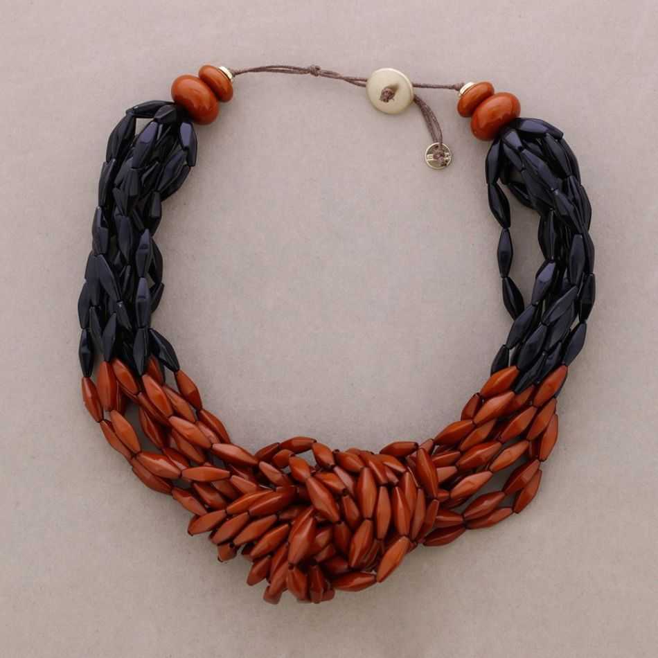 CHOKER WITH KNOT AND RESIN BEADS