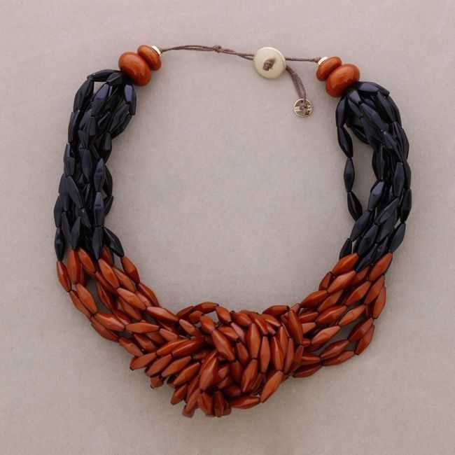 CHOKER WITH KNOT AND RESIN BEADS