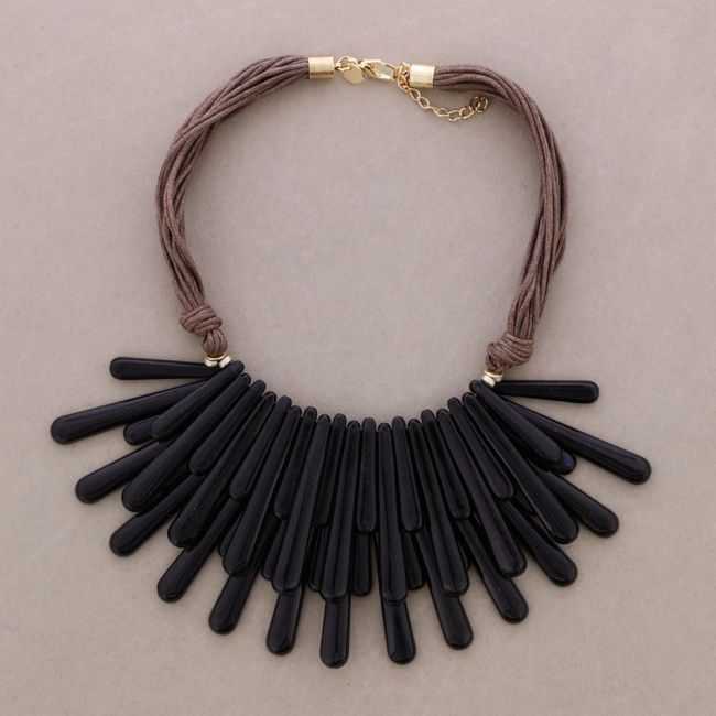 DOUBLE ROW CHOKER WITH RESIN FRINGE