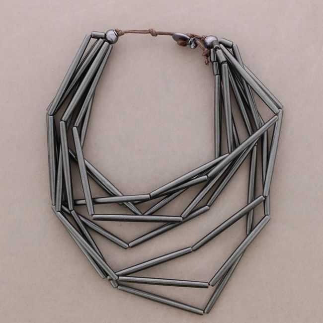 MULTI-BEAD CHOKER WITH METAL FINISH TUBES