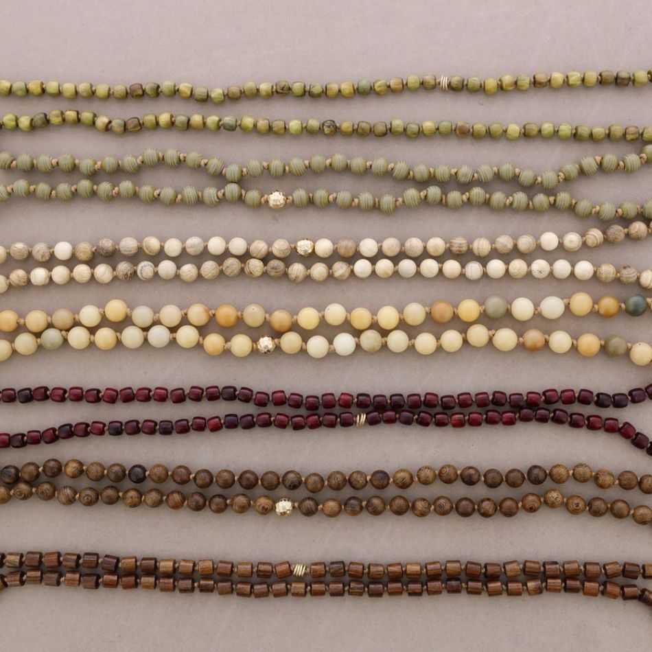 LONG WOODEN BEAD NECKLACE 100CM