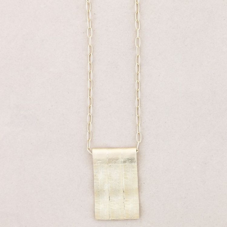 COLLAR LARGO COLGANTE METAL 2