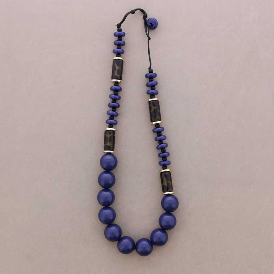 COLLAR LARGO CUENTAS RESINA