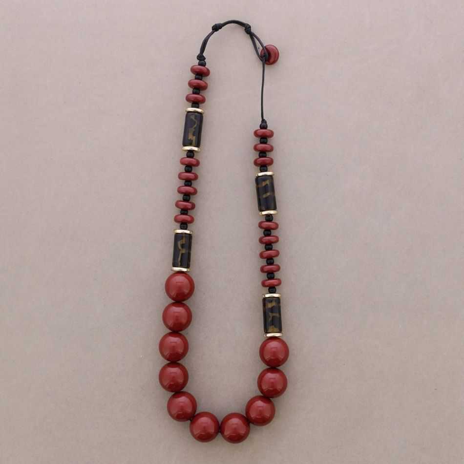 COLLAR LARGO CUENTAS RESINA