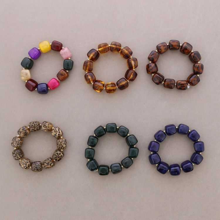 PULSERA ELÁSTICA CUENTAS CUADRADAS RESINA 2