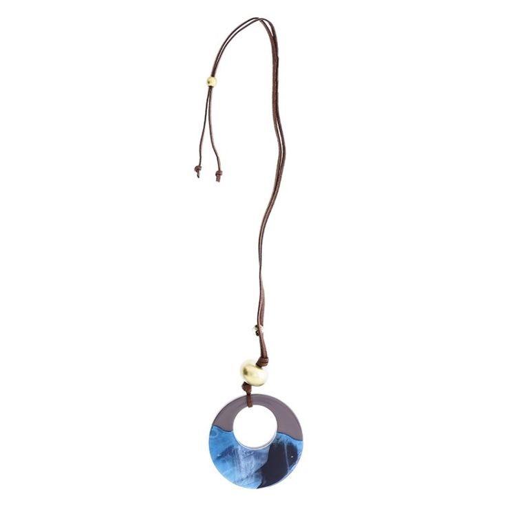 LONG RESIN PENDANT NECKLACE