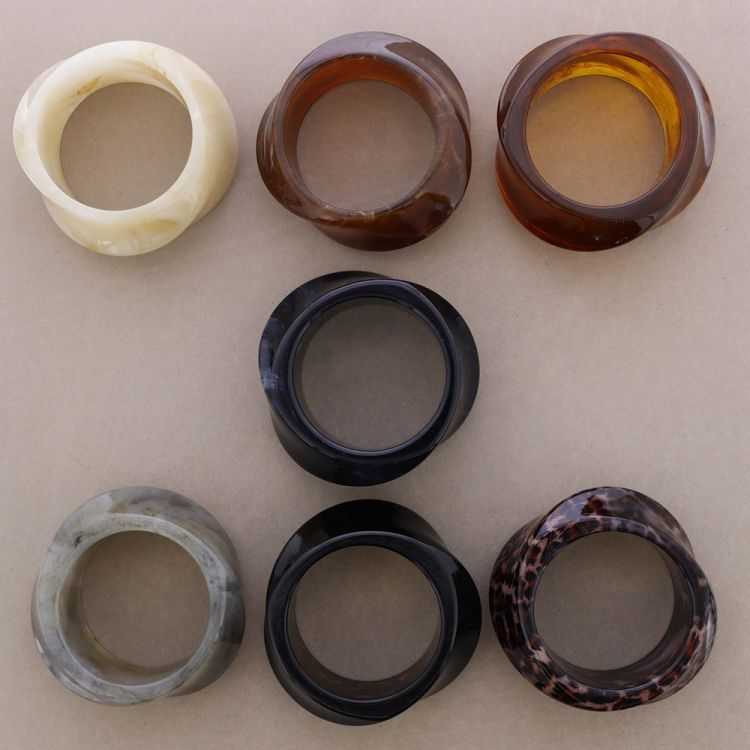 RIGID RESIN BRACELET 2