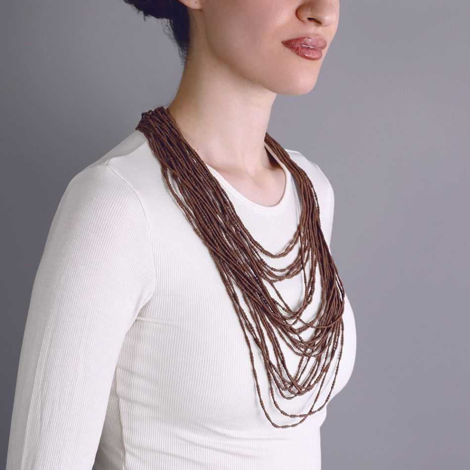 MULTI-STRAP ELASTIC CHOKER
