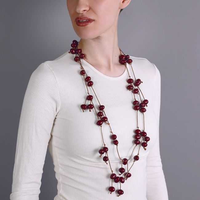 COLLAR LARGO DOBLE CUENTAS COLGANTES RESINA