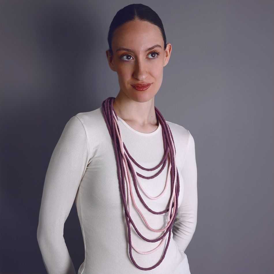 COLLAR LARGO CORDÓN ELÁSTICO MULTI TIRAS