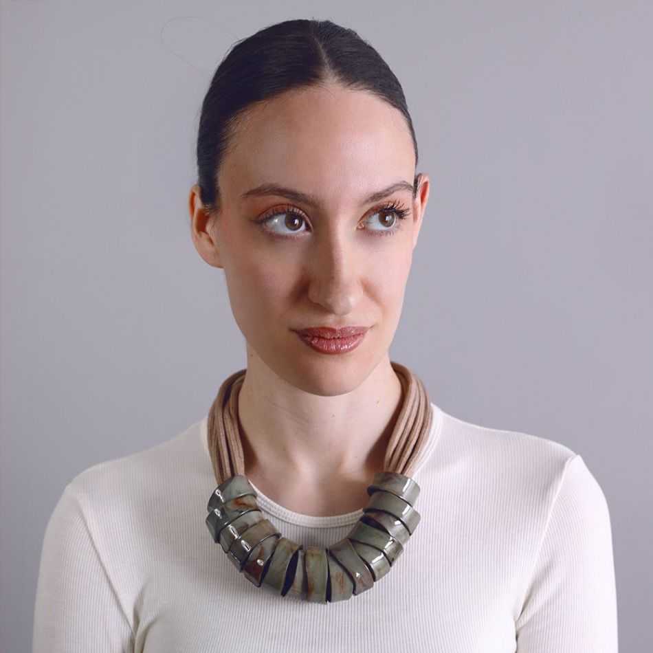 RESIN RING SHORT NECKLACE