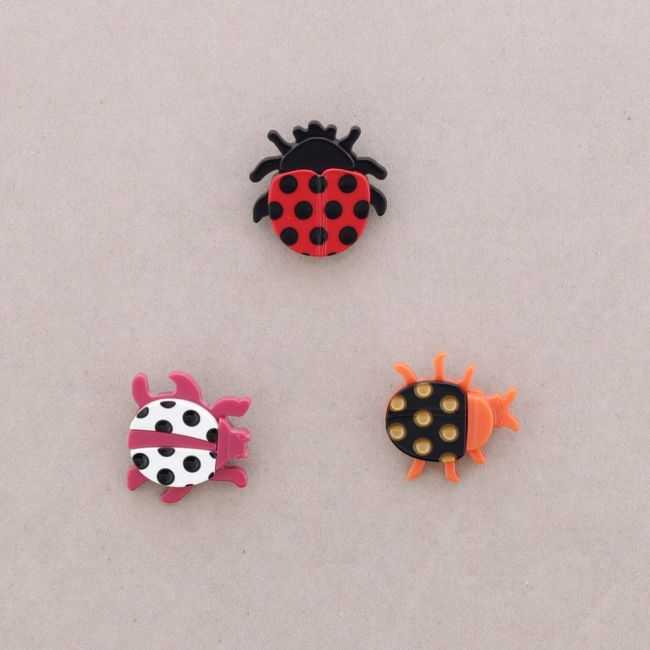 TRIPLE LADYBIRD RESIN BROOCH SET