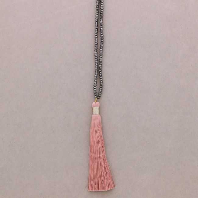 COLLAR LARGO CUENTAS FACETADAS COLG. FLECO