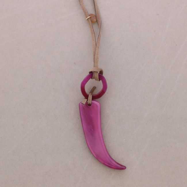 LONG RESIN HORN PENDANT NECKLACE