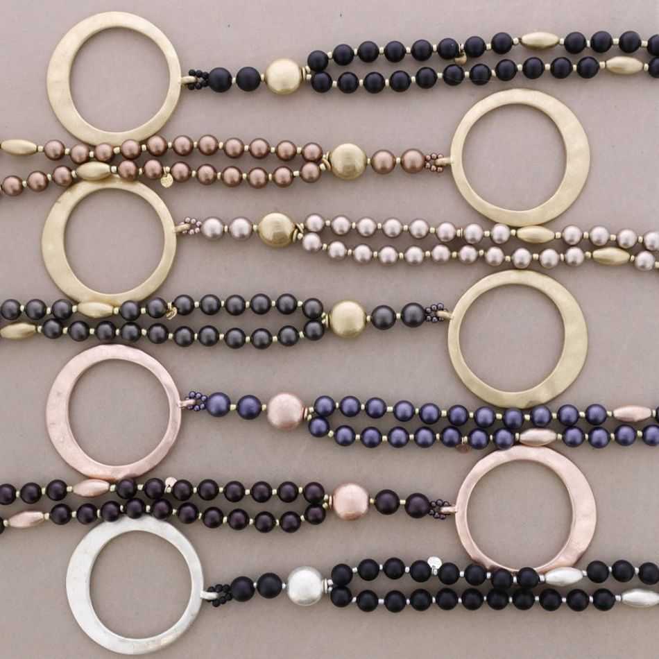 LONG NECKLACE WITH METAL RING PENDANT