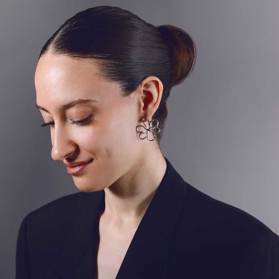 STEEL FLOWER EARRINGS