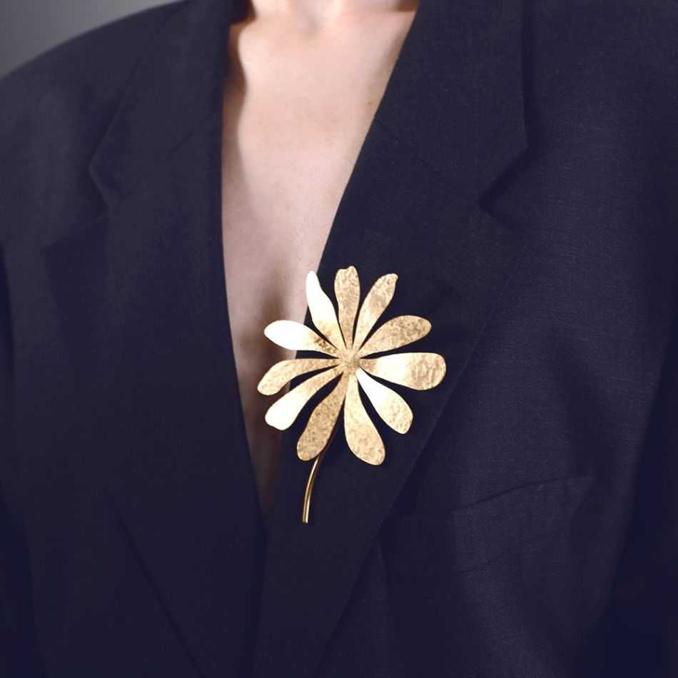STEEL FLOWER BROOCH