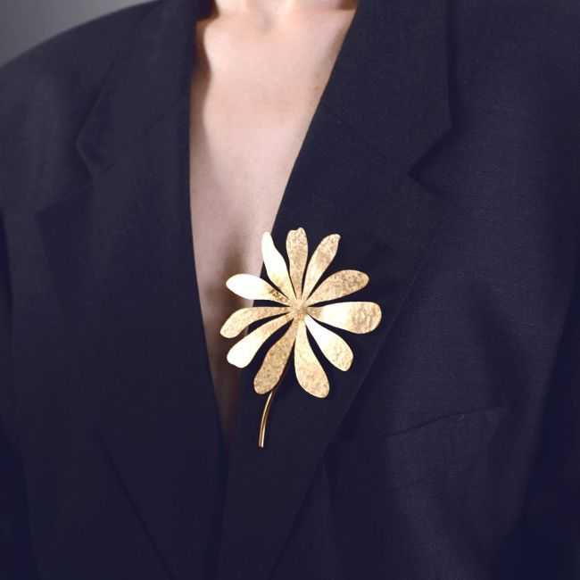 STEEL FLOWER BROOCH