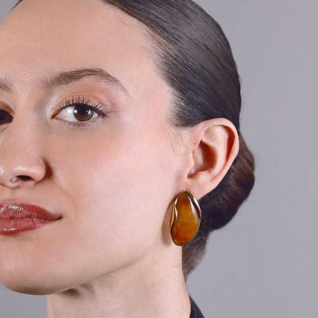 STEEL EARRINGS IRREGULAR SHAPE RESIN