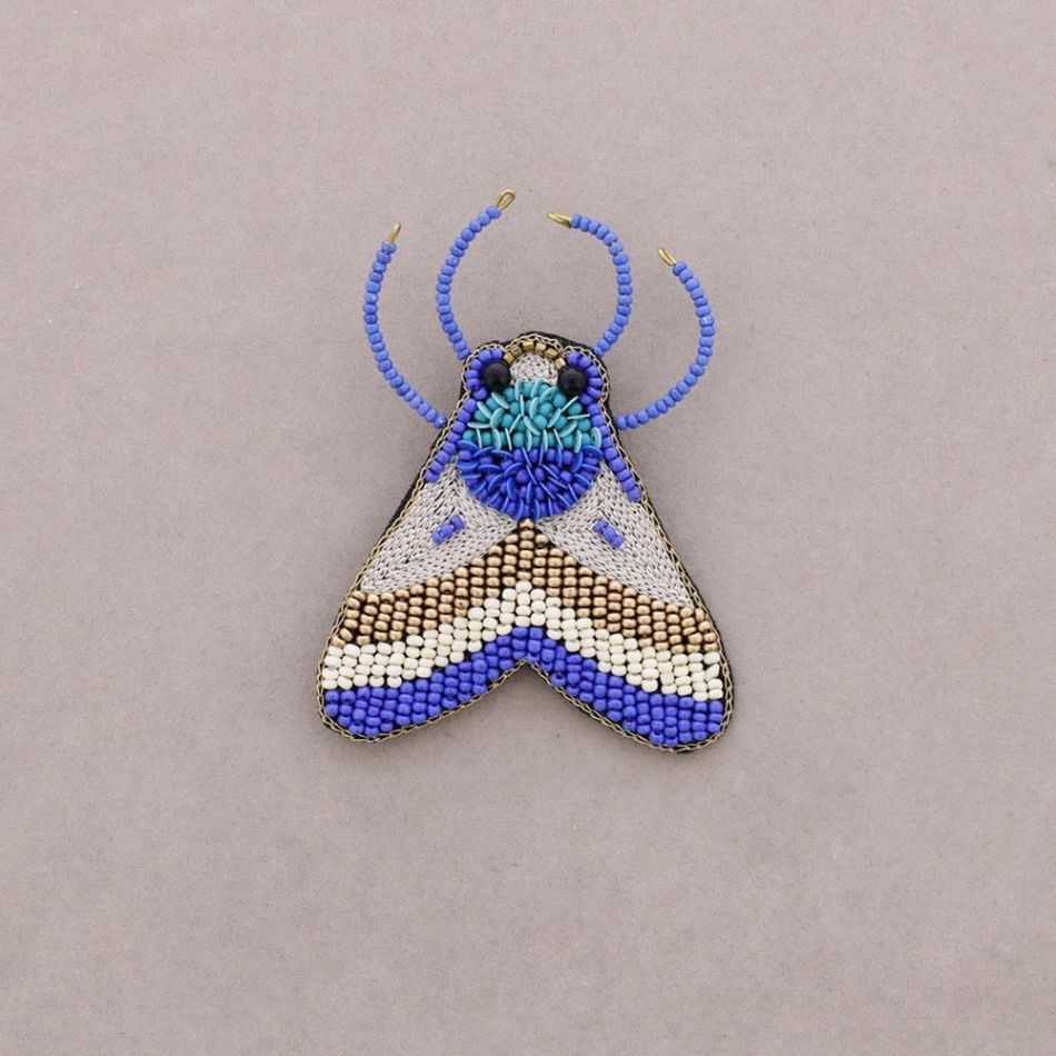 BROCHE INSECTO BORDADO ABALORIOS