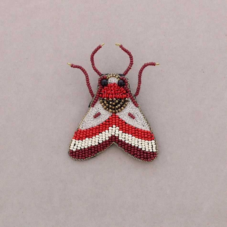 BROCHE INSECTO BORDADO ABALORIOS