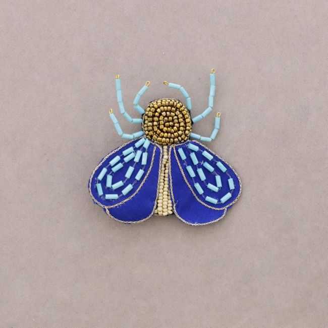 BROCHE INSECTO BORDADO ABALORIOS