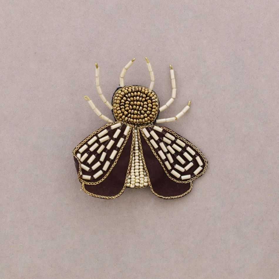 BROCHE INSECTO BORDADO ABALORIOS