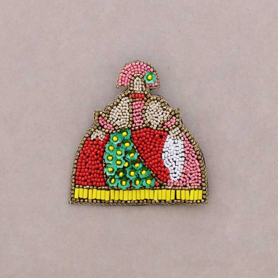 BROCHE MENINA ABALORIOS LENTEJUELAS