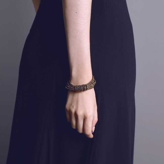 MULTI-STRAND BEAD BRACELET