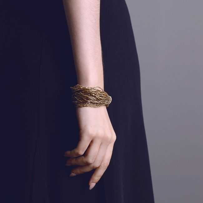 MULTI-STRAP BEADED ELASTIC BRACELET