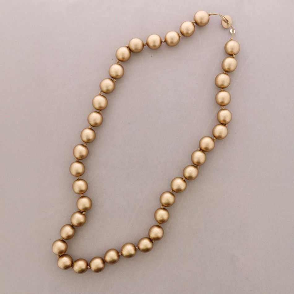 LONG WOODEN BEAD NECKLACE