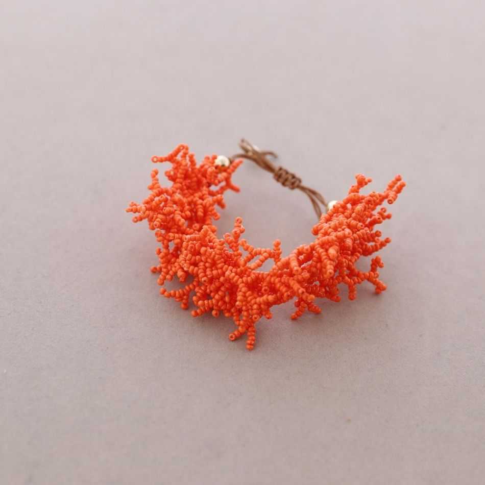 CORAL BEADS MACRAME BRACELET