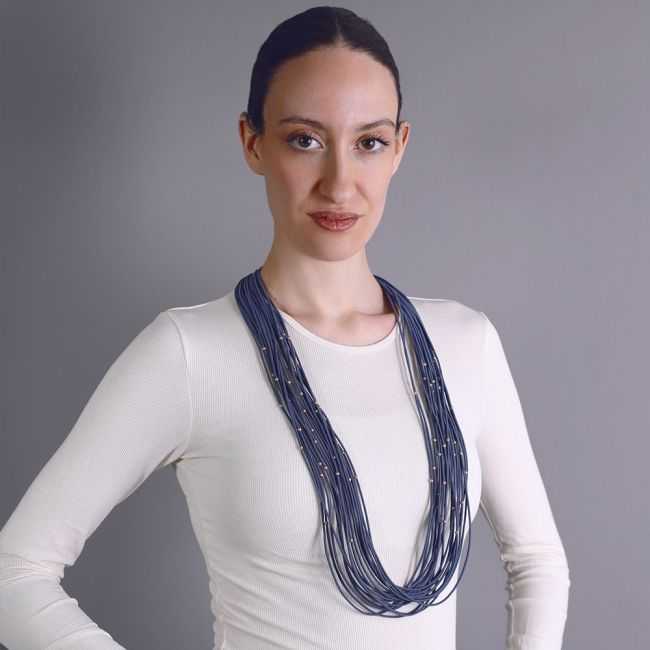 COLLAR LARGO ELÁSTICO MULTI TIRAS BOLITAS METAL