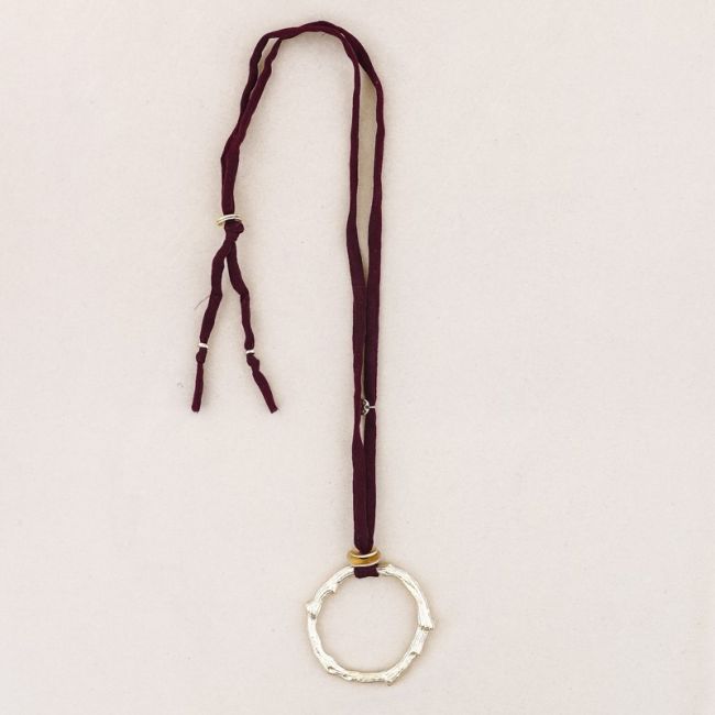 COLLAR LARGO COLGANTE ANILLA METAL