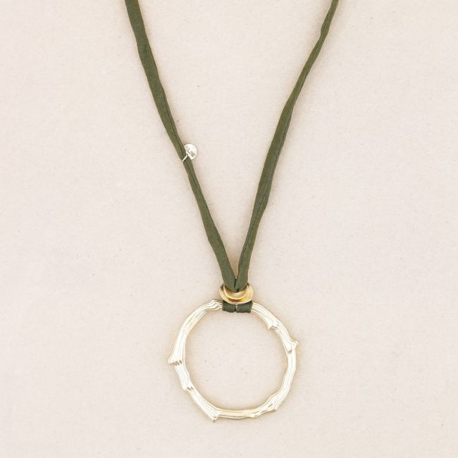COLLAR LARGO COLGANTE ANILLA METAL
